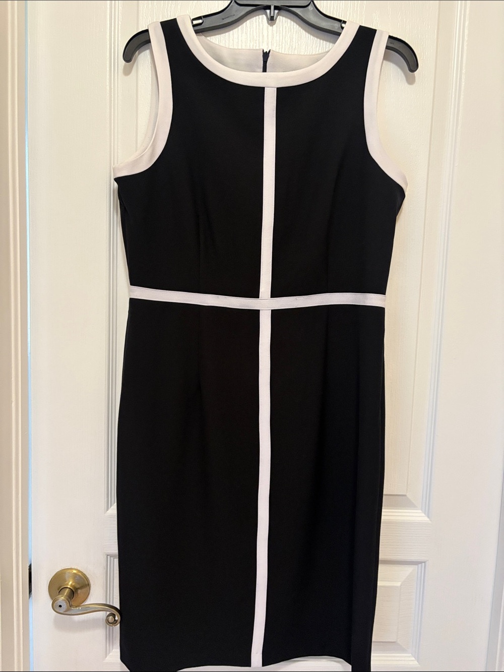 Emma and Michelle Women's Black Midi Sheath Dress with White Trim size 8